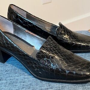 Liz Claiborne Rich Brown Crocodile Heels